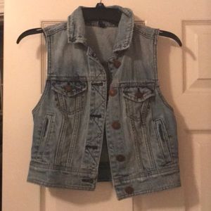 Jean Vest